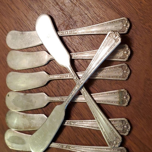 NSC E.P.N.S. Vintage Silverplate butter spreader knives - Picture 1 of 4